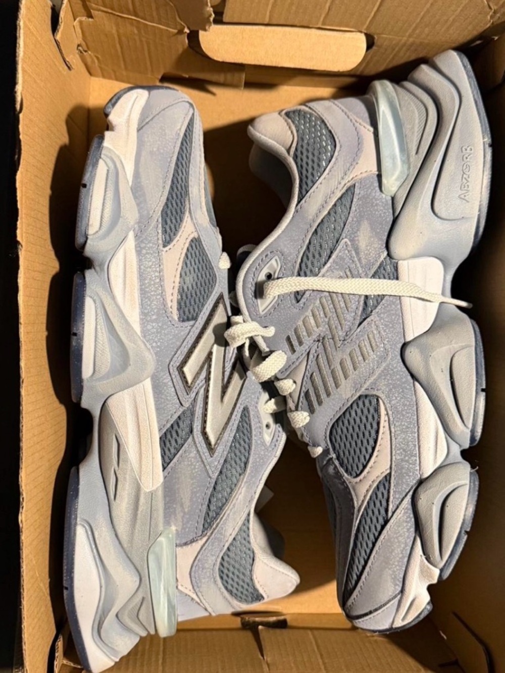 New Balance 9060- Grey Day